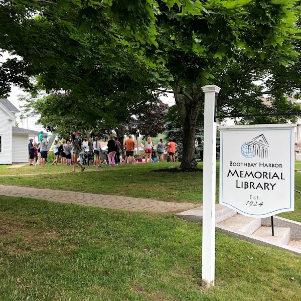 Boothbay Harbor Memorial Library 1