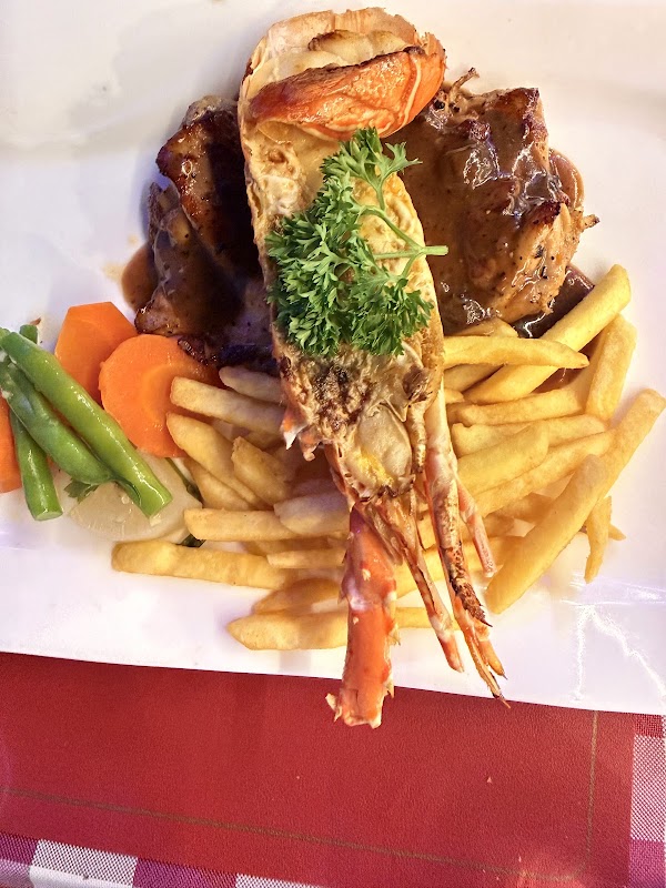 Mariners' Corner Restaurant 3