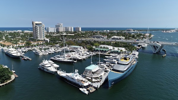 Pier Sixty-Six Marina