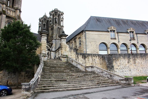 Les Remparts 1