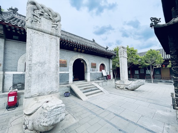 White Cloud Temple 1