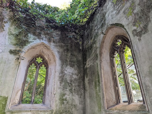 St Dunstan in the East Church Garden 3