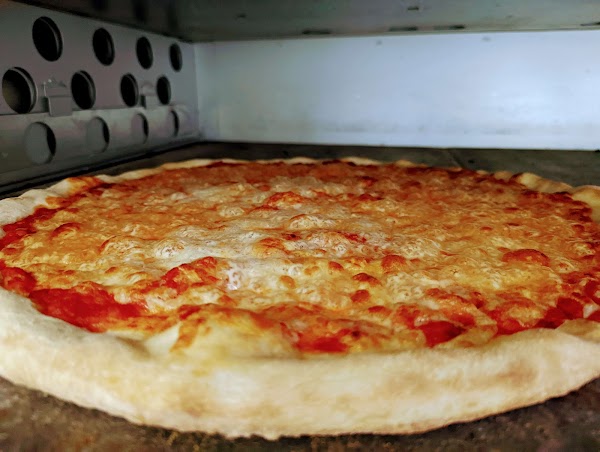 Dado's Pizza and Taproom Harlem 5