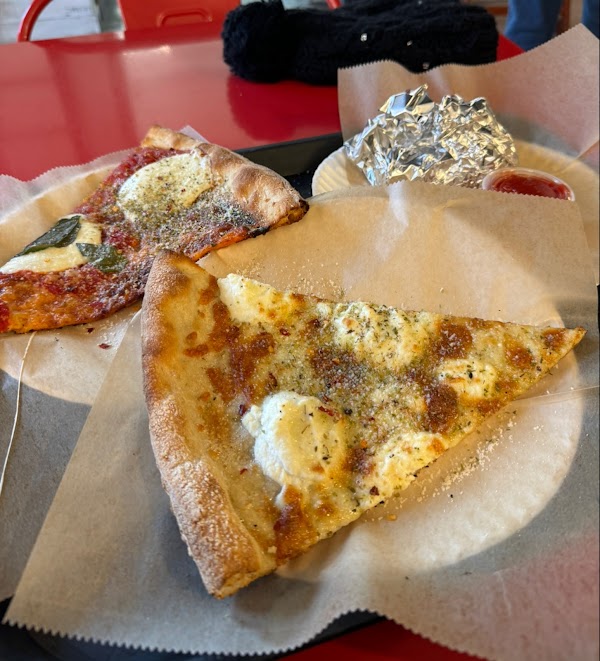 Dado's Pizza and Taproom Harlem 3