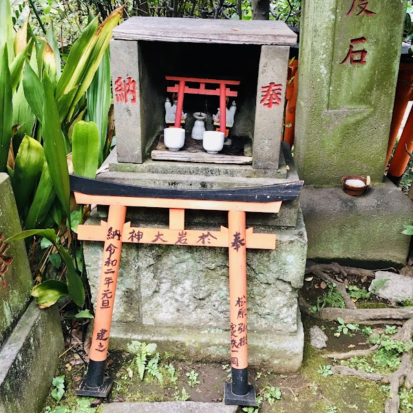 Oiwa Inari Tamiya Shrine 1