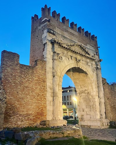 Arco di Augusto