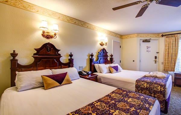 Disney's Port Orleans Resort - French Quarter 5