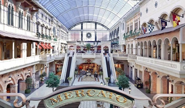 Mercato Shopping Mall