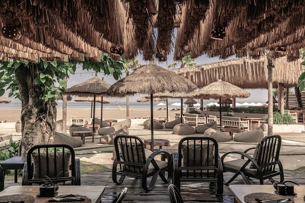 Mano Beach House 1