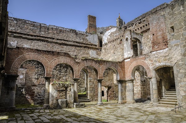 Castle Mombeltrán 4