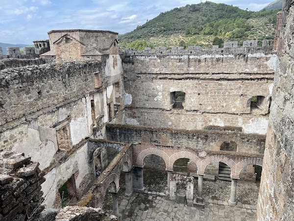 Castle Mombeltrán 3