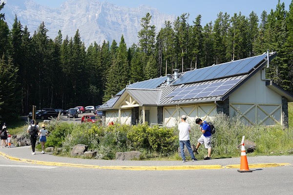 Lake Minnewanka Parking Lot