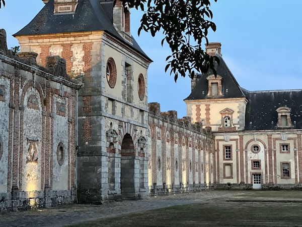 Pierres d'Histoire - Le Domaine de Fleury 1