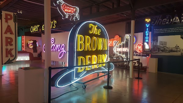 Museum of Neon Art 4