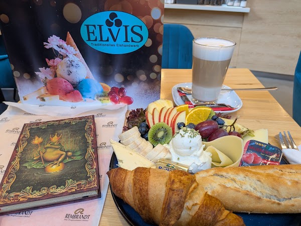 ELVIS Eiscafé Lübeck 3