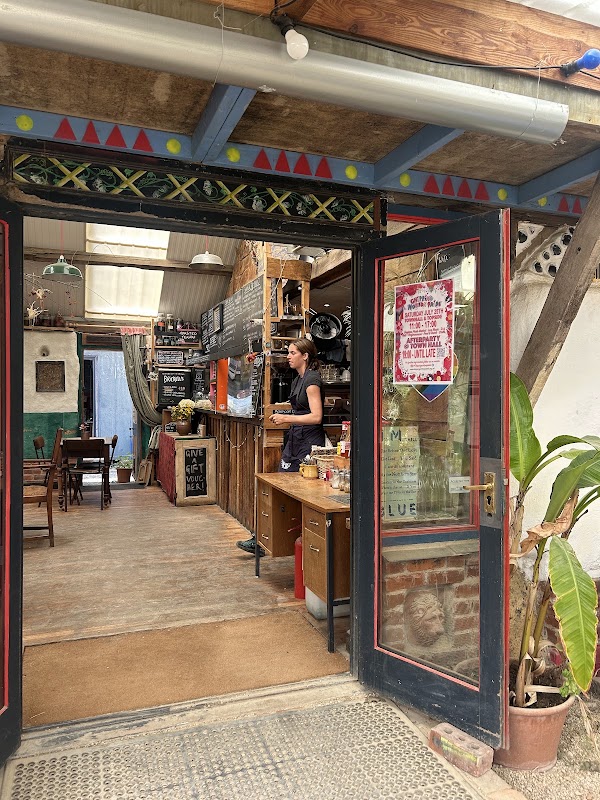 The Straw Kitchen 2