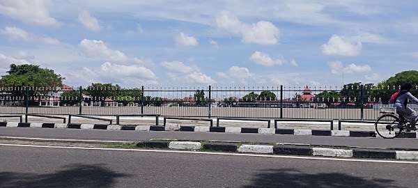 Alun Alun Utara 4