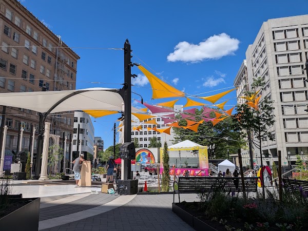 Darcelle XV Plaza 1