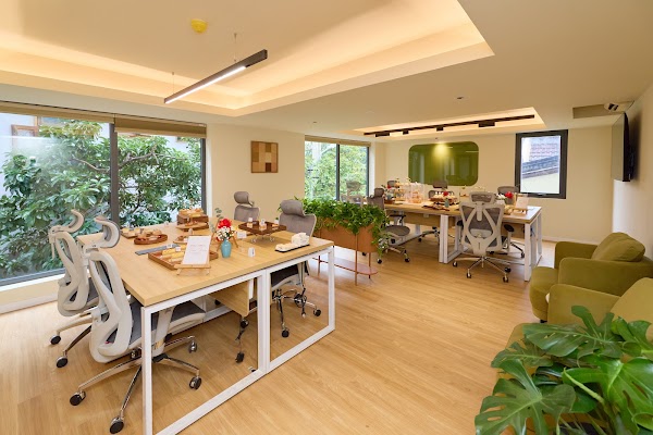 Flux CoWorking Space - Hồ Nghinh - My Khe Beach 5