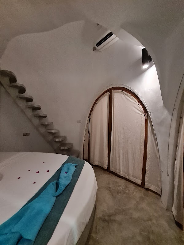 Makalele Domes 5