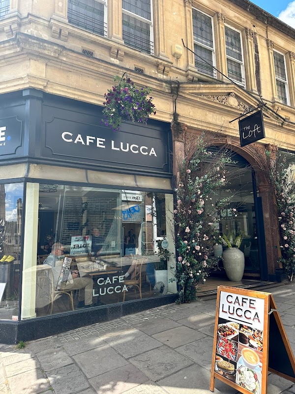 Cafe Lucca