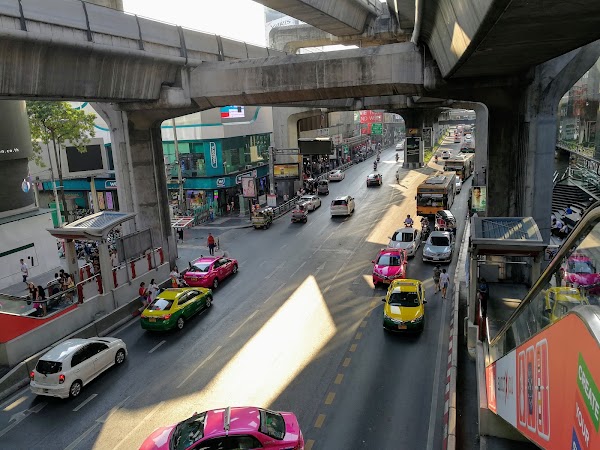 Thai 6