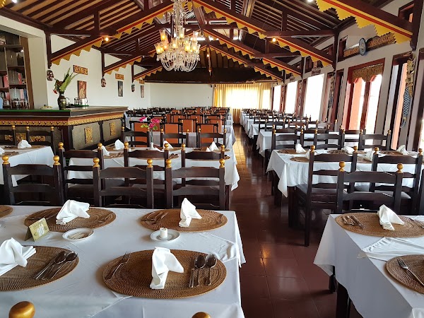 Grand Puncak Sari Restaurant