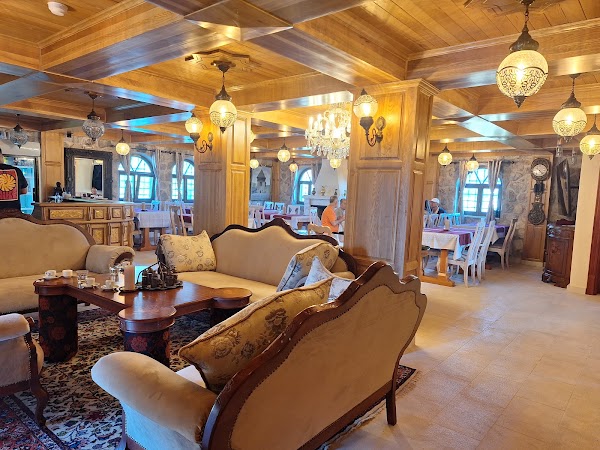 Hotel Divan 2