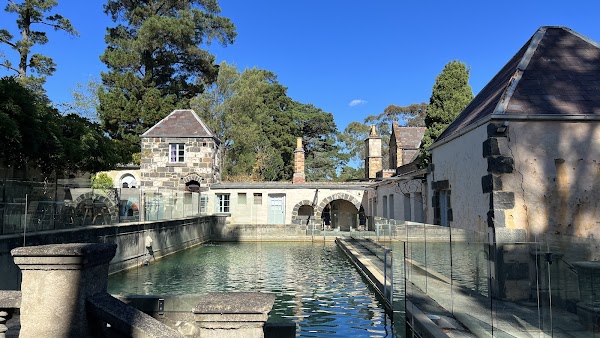 Montsalvat 4