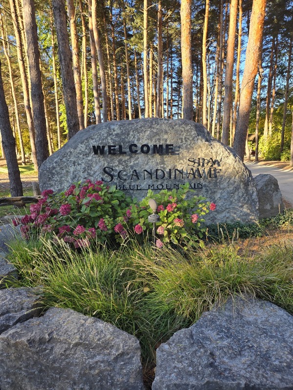 Scandinave Spa Blue Mountain 3
