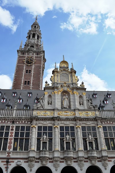 Universiteitsbibliotheek en bibliotheektoren 1