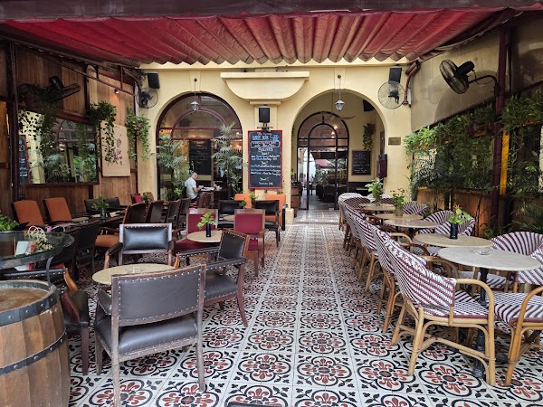 The Refinery Restaurant 5