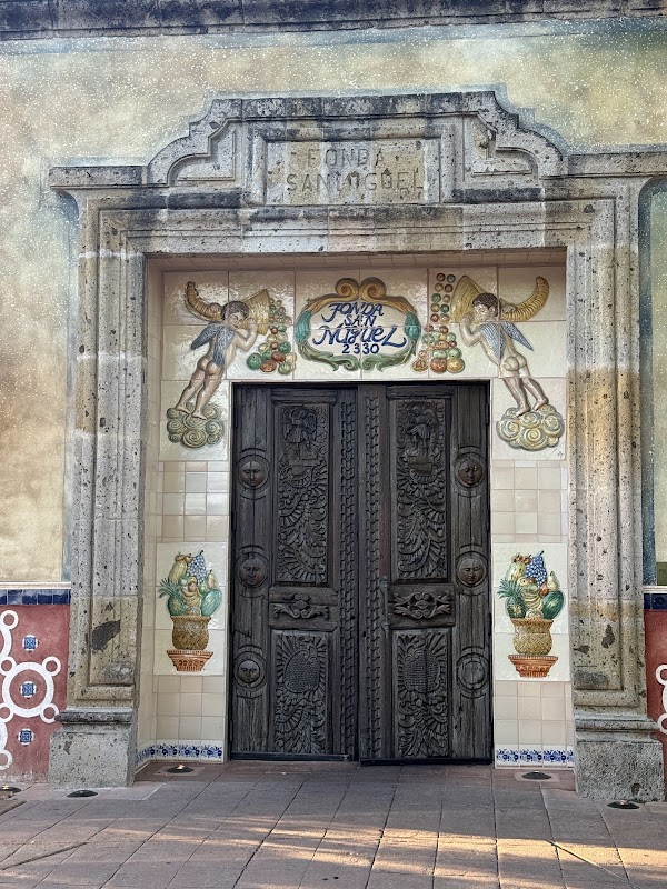 Fonda San Miguel 2