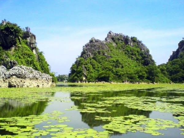 Quan Son Lake 1