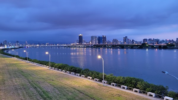 Yanping Riverside Park 4