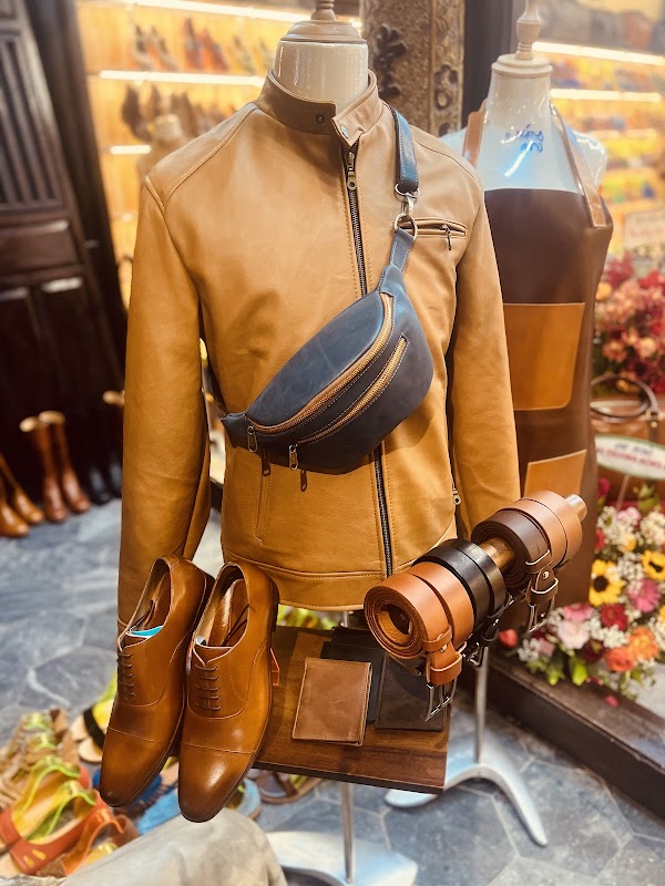 NOA Leather Hoi An – Custom Handmade Shoes & Bags Old Town 3