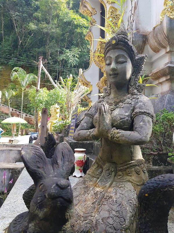 Wat Kanthaprueksa (Mae Kampong)
