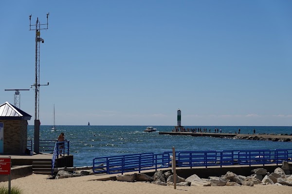 Holland Michigan Lighthouse - "Big Red" 5