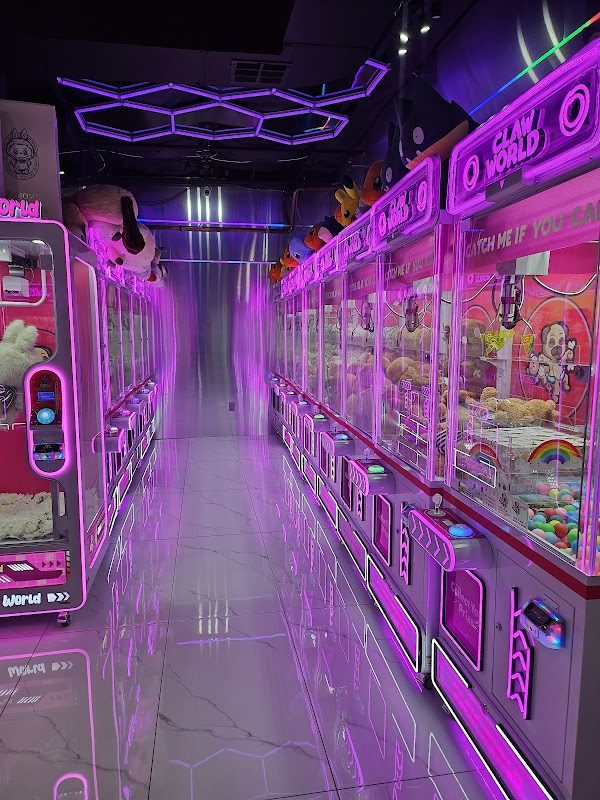 Claw World
