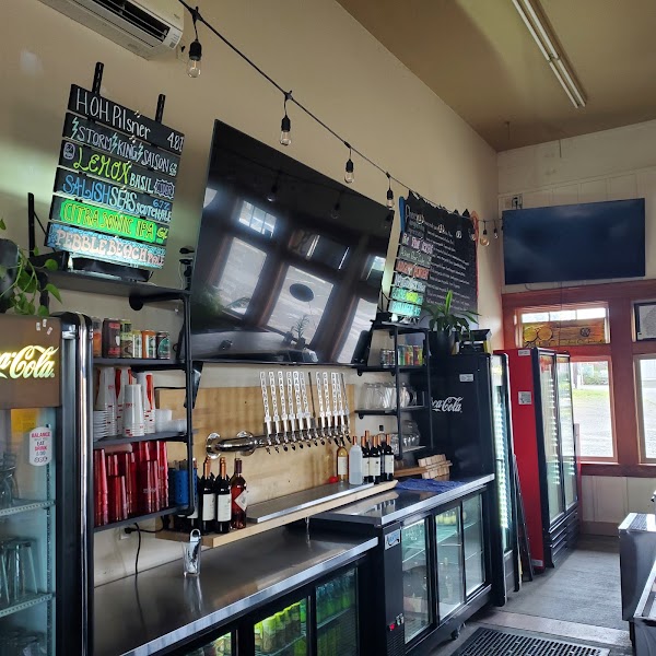 Barhop Brewing and Artisan Pizza