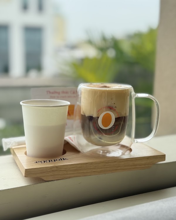 Eggyolk Coffee 5