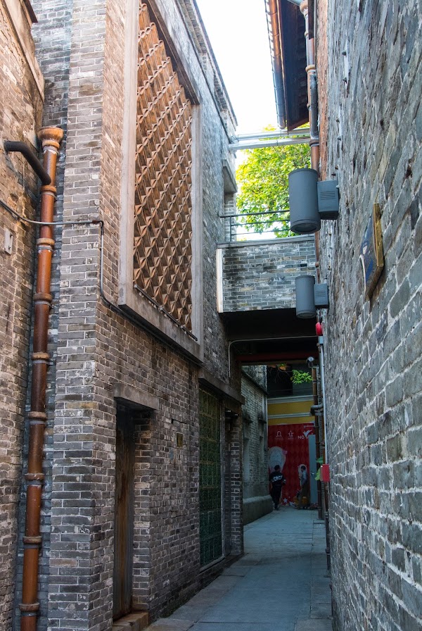 Foshan Lingnan Tiandi Tourist Information Center 2