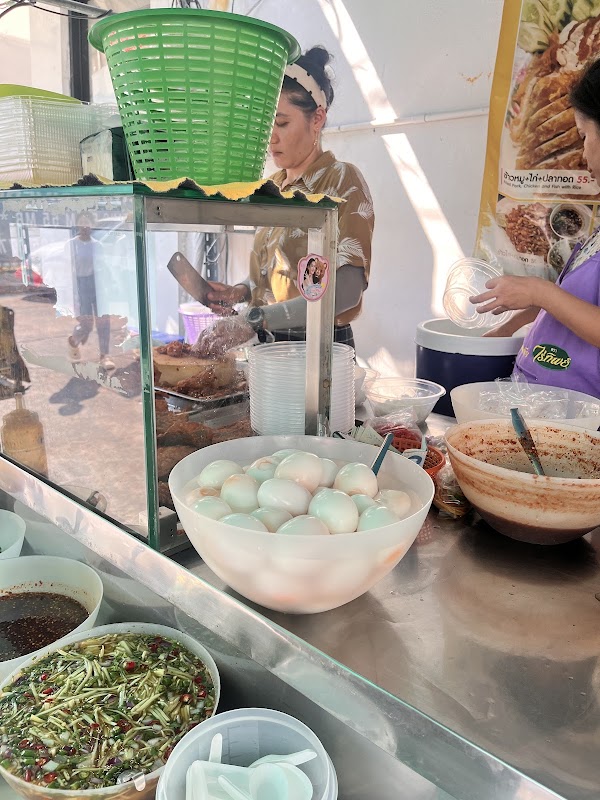 ข้าวไก่ทอดประตู 2 Fried Chicken 4