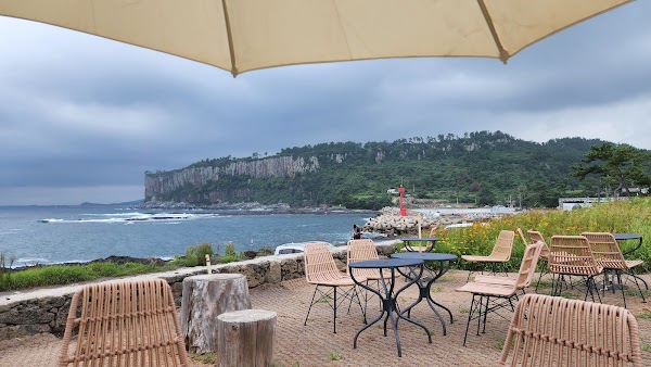 Cafe Lucia 1