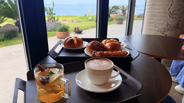 Cafe Lucia 4