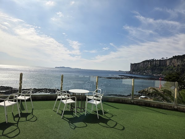 Cafe Lucia 3