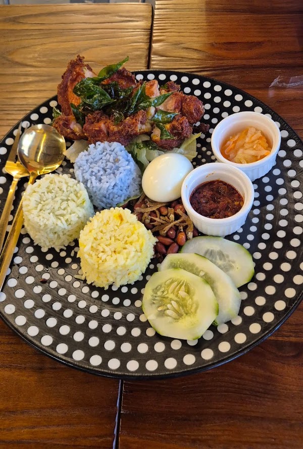 MY KOL CAFE 4