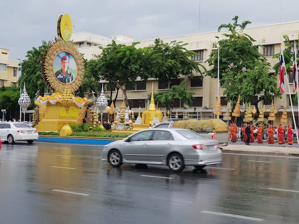 Democracy Monument 3