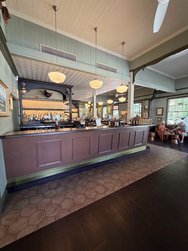 The Kin Kin Hotel 3