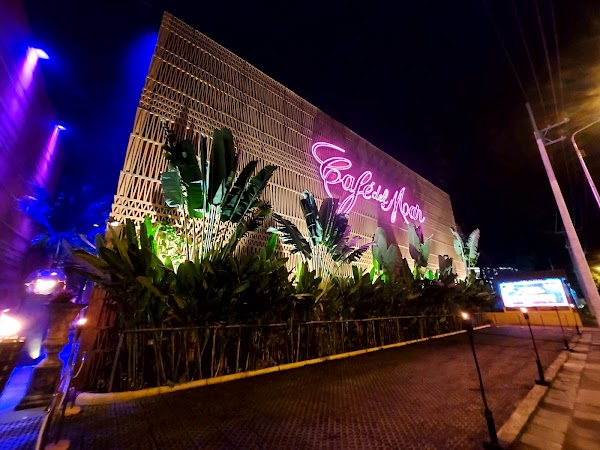 Café del Mar Phuket Beach Club 5